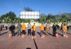 Polres-Alor-Salurkan-Bantuan-Sembako-Kepada-Relawan-Covid-–-19.