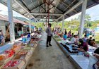Pantau-Situasi-PasarTradisional,-Polsek-Alor-Selatan-Sampaikan-Protokol-Kesehatan-Covid-19