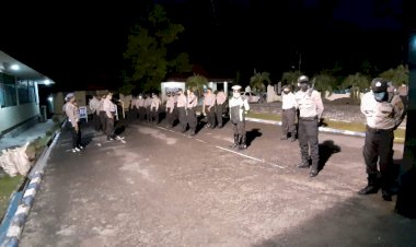Cegah-Penyebaran-Virus-Corona,-Tim-Aman-Nusa-II-Polres-Alor-Hadir-Ditengah-Masyarakat-Dengan-Patroli-Rutin