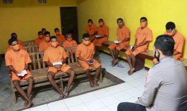 Belasan-Tahanan-Polres-Alor-Dapatkan-Siraman-Rohani
