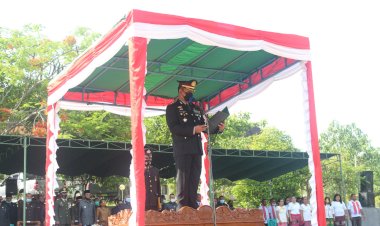 Peringati-Hari-Pahlawan,-Kapolres-Alor-Pimpin-Upacara-Hari-Pahlawan-dan-Tabur-Bunga