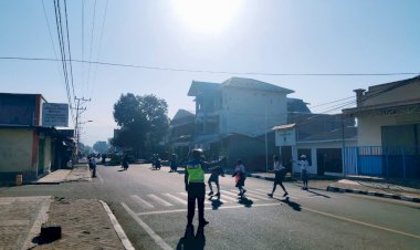 Pastikan-Keselamatan-Murid-Sekolah,-Sat-Lantas-Polres-Alor-Gatur-Lalin-Pagi