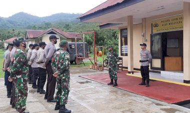 Polsek-Alor-Selatan-Melaksanakan-Patroli-Gabungan-TNI-POLRI,-Jelang-Natal-2020-dan-Tahun-Baru-2021