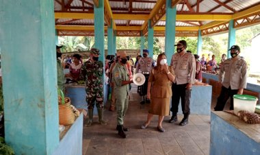 Polsek-Alor-Selatan-Bersama-Forkopinca-Kecamatan-Alsel--Melaksanakan-Patroli-Yustisi-Protokol-Kesehatan