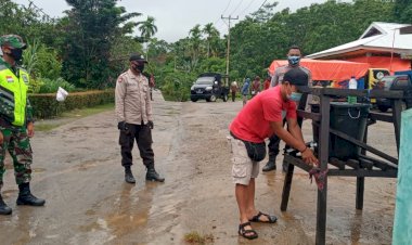 TNI-POLRI-Patroli-Kamtibmas-dan-Himbau-Protokol-Kesehatan