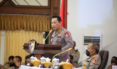 Kapolri-Dorong-Baharkam-Melakukan-Reformasi-Kultural,-Tampil-Humanis-dan-Tegas