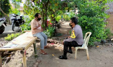 Bhabinkamtibmas-Desa-Adang-Buom-Sambang-Warga-Desa-Binaan-Wujudkan-Kemitraan