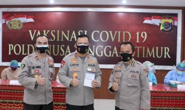 Layani-Vaksin-Sesuai-SOP,-Kapolda-NTT-Apresiasi-Tenaga-Medis-Polda-NTT