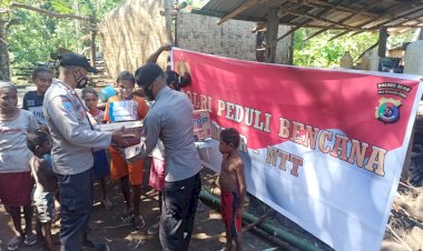 Polsek-Alor-Barat-Daya-Salurkan-Bantuan-Sembako-Kepada-Warga-Terdampak-Bencana-Alam