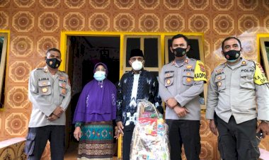 Jelang-Hari-Raya-Idul-Fitri-1442-H,-Kapolres-Alor-Jalin-Silaturahmi-ke-Tokoh-Agama