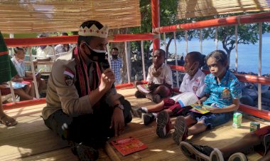 Kapolres-Alor-Lounching-Pepustakaan-Keliling-Guna-Tingkatkan-Minat-Baca-Pelajar