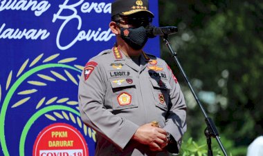 TNI-Polri-Distribusikan-30.000-Paket-Sembako-untuk-Warga-Solo