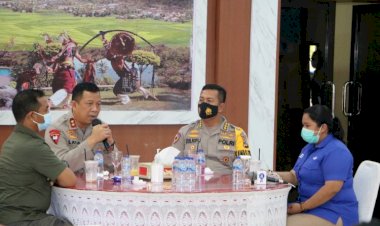 Makan-Siang-Bersama-Wartawan-Desk,-Kapolda-NTT:-Kita-Terbuka-Akan-Saran-dan-Masukan-serta-Informasi-dari-Awak-Media