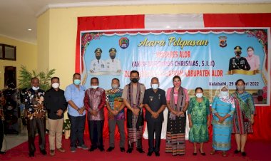 Bupati-dan-Jajaran-Pemkab-Alor-Gelar-Acara-Pelepasan-Kapolres-Alor