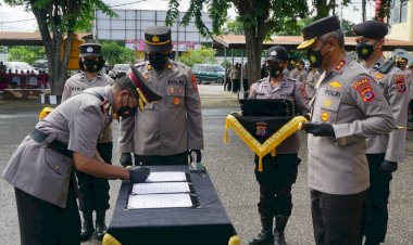 Sertijab-11-Kapolres,-Kapolda-NTT:Beri-Warna-Baru-dan-Terobosan-Kreatif-dalam-Harkamtibmas