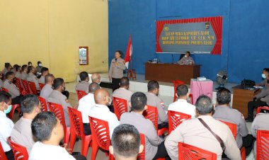 Kapolres-Alor-Tatap-Muka-Bersama-Personel-Polres-Alor-dan-Ketua-Bhayangkari-Bersama-Pengurus-Bhayangkari-Se--Cabang-Alor