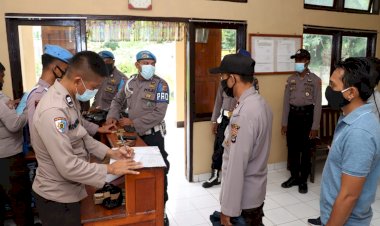 Meningkatkan-Pelayanan-Terhadap-Masyakat,-Propam-Polres-Alor-Sidak-Polsek-Jajaran