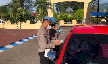 Propam-Polres-Alor-Razia-Surat-Surat-Dan-Kelengkapan-Personil-Polres-Alor