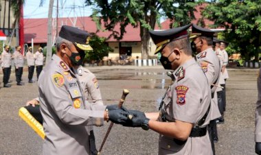 Sertijab-11-Kapolres,-Kapolda-NTT:Beri-Warna-Baru-dan-Terobosan-Kreatif-dalam-Harkamtibmas