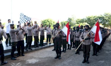 198-Bintara-Remaja-Ditsamapta-Polda-NTT-Jalani-Tradisi-Pembaretan,-Kapolda-NTT-:-Kegiatan-ini-Dalam-Rangka-Memupuk-Jiwa-Korsa-dan-Tingkatkan-Motivasi-Diri