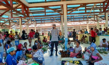 Pospol-Lantoka,-Polsek-Alor-Timur-Laksanakan-Pengamanan-Pasar-Lantoka