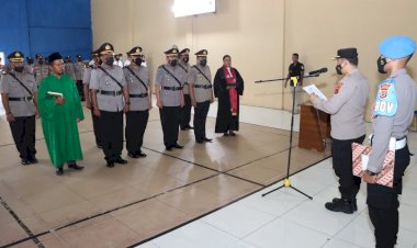 Kapolres-Pimpin-Upacara-Sertijab-Wakapolres-dan-Beberapa-PJU-Polres-Alor