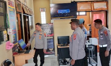 Kapolres-Alor-Sidak-Pelayanan-SIM-dan-Sidik-Jari