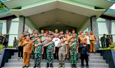 Silaturahmi-Bareng-Masyarakat-di-Papua-Barat,-Kapolri:-TNI-Polri-Solid-dan-Siap-Kawal-Program-Pemerintah