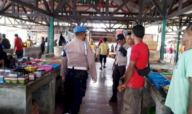 Ciptakan-Rasa-Aman-dan-Nyaman,-Polsek-Pantar-Lakukan-Patroli-dan-Pengamanan-Pasar