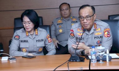 Polri,-KPU,-Bawaslu,-KPI,-PWI-dan-Dewan-Pers-Bertemu,-Bahas-Pencegahan-Berita-Hoax-Jelang-Pemilu-2024