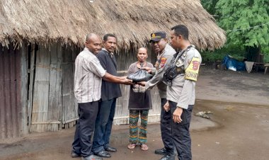 Bantu-Warga-Polres-Alor-salurkan-Bantuan