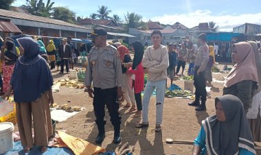 Wujudkan-Rasa-Aman-dan-Nyaman,-Polsek-Pantar-Barat-Lakukan-Patroli-dan-Pengamanan-Pasar