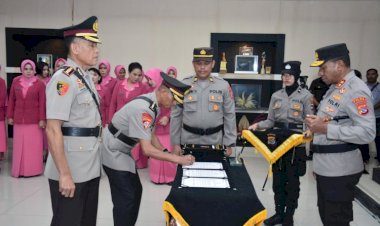 Kapolda-NTT-Pimpin-Sertijab-Karoops-dan-Tujuh-Kapolres-Jajaran-di-Lingkungan-Polda