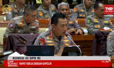 Kapolri-Paparkan-Realisasi-17-Indikator-Kinerja-dalam-Raker-Komisi-III-DPR