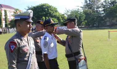 Kesiapan-Pengamanan-Idul-Fitri-1444-H,-Polda-NTT-Gelar-Apel-Gelar-Pasukan-Ops-Ketupat-Turangga-2023