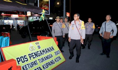 Kapolda-NTT-Tinjau-Pos-Pam-Ops-Ketupat-LLBK-dan-Aktivitas-Masyarakat-di-Dua-Lokasi