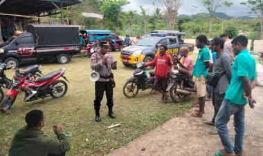 Patroli-Sambang-Warga,-Polsek-Alor-Selatan-Ajak-Jaga-Kamtibmas-Yang-Kondusif