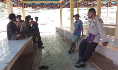 Kapolsubsektor-Mataru-Lakukan-Sambang-Ke-Warga-Desa-Mataru-Timur