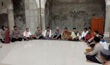 Personil-Polres-Alor-Gelar-Safari-Ramadhan-di-Masjid-Baburrahman-Pasar-Lipa