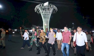 Polres-Alor-Gelar-Pengamanan-Pawai-Obor-Menyambut-Hari-Raya-Idul-Fitri