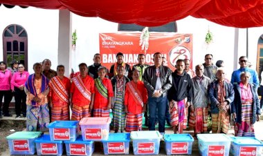 Sambut-Hari-Bhayangkara-ke-78,-Kapolda-NTT-Gelar-Touring-Motor-dan-Penyaluran-Bansos-di-TTS