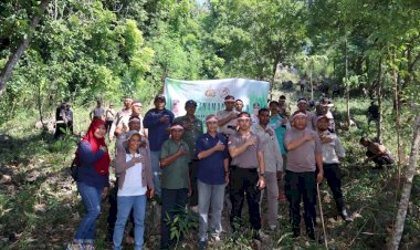 Jelang-Hari-Bhayangkara-ke-78,-Polres-Alor-Gelar-Aksi-Penanaman-Pohon