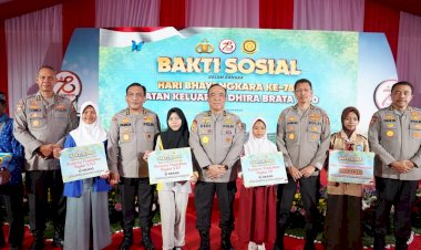 Senyum-Warga-saat-Hari-Jadi-Ikatan-Keluarga-Dhira-Brata-1990-ke-34,-Berikan-Manfaat-Besar-untuk-Masyarakat-Luas-dengan-Bakti-Sosial