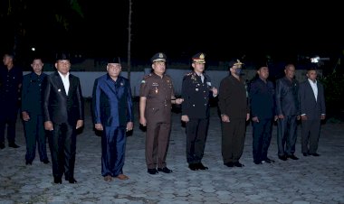 Kapolres-Alor-Hadiri-Malam-Renungan-Suci-Peringatan-HUT-ke-79-Kemerdekaan-RI-di-TMP-Malua-Galiau