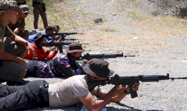 Polres-Alor-Gelar-Latihan-Menembak-untuk-Tingkatkan-Profesionalisme-Anggota