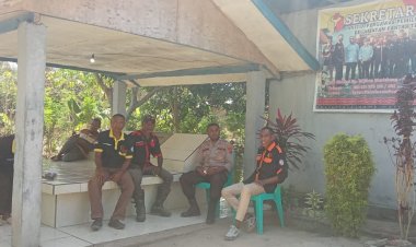 Polsubsektor-Pantar-Tengah-Gelar-Patroli-Dialogis-di-Kantor-Panwaslu,-Persiapkan-Pengamanan-Pilkada-Alor-2024