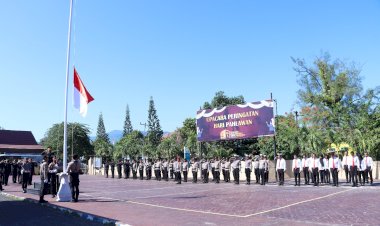 Wakapolres-Alor-Pimpin-Upacara-Peringatan-Hari-Pahlawan-2024-dengan-Tema-