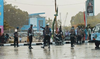 Polres-Alor-Amankan-Kampanye-Rapat-Umum-Pilkada-2024-di-Lapangan-Mini-Kalabahi