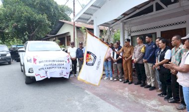 Kapolres-Alor-Hadiri-Pelepasan-Simbolis-Pendistribusian-Logistik-Pilkada-2024-ke-510-TPS
