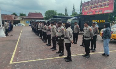 Pasca-Pencoblosan,-Polres-Alor-Bersama-Brimob-Kompi-4-Yon-A-Polda-NTT-Gelar-Patroli-Cipta-Kondisi